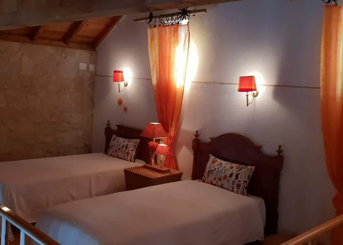 Casa Rustica Do Lagar * Lamas